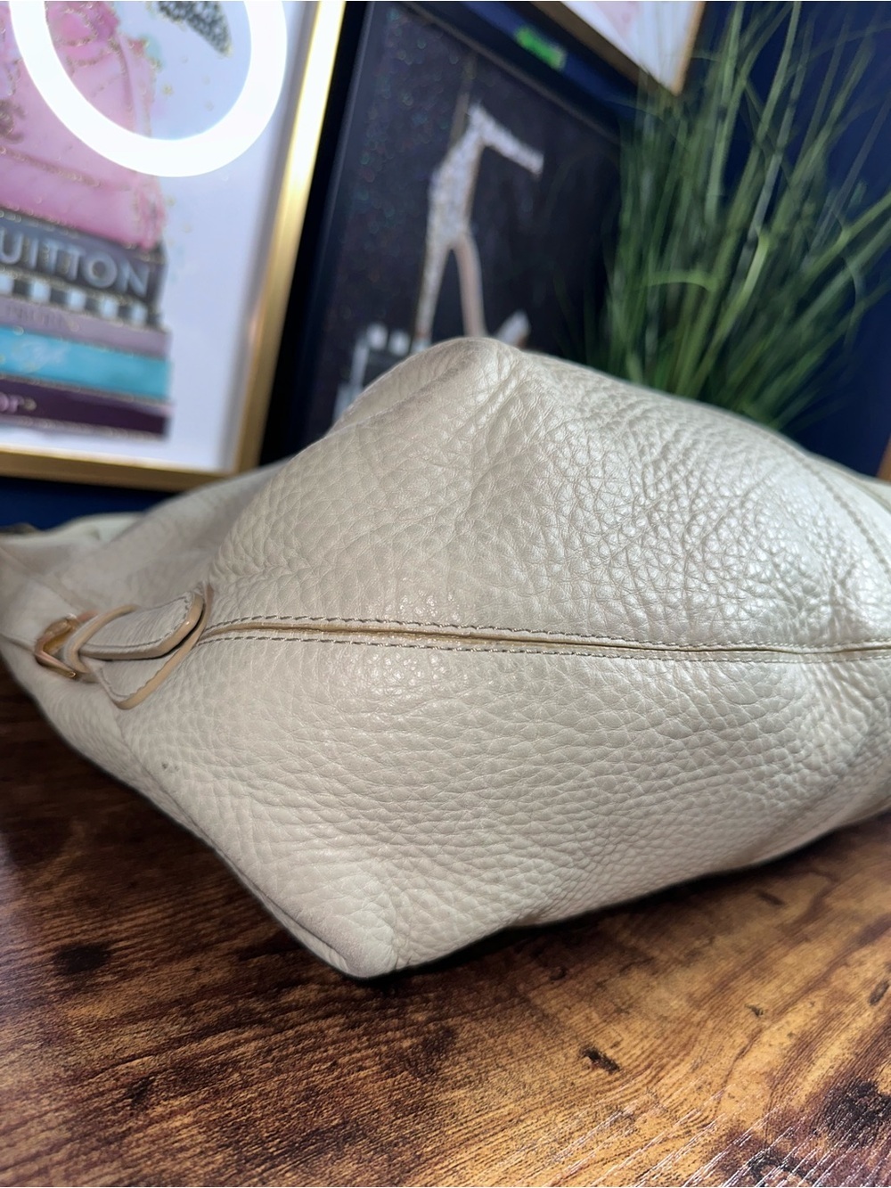 Vintage White Pebbled Leather MCM Hobo Shoulder Bag Gold Hardware - Picture 10 of 16